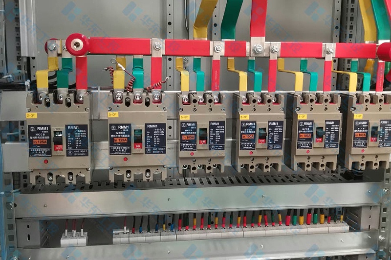 華東工控-軟啟柜控制柜內細節(jié)