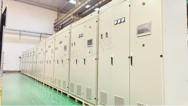 選擇控制柜廠家，為何專業、可靠與定制能力至關重要？