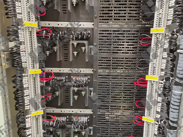 GCS低壓抽屜柜細節
